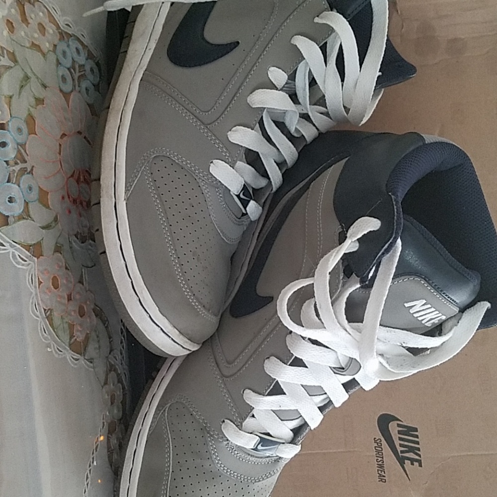 Nike. AIR PRESTIGE II HIGH